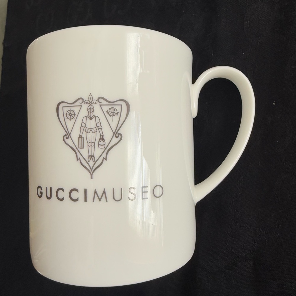 Elegant White Ceramic Mug MUSEO GUCCI LIMITED EDITION
